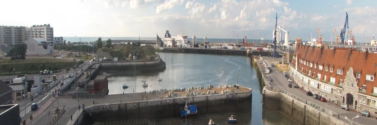 Image Installateur abri de piscine Calais