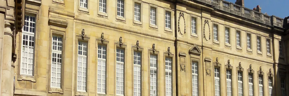 Image Installateur abri de piscine Compiègne
