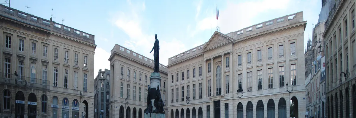 Image Installateur abri de piscine Reims