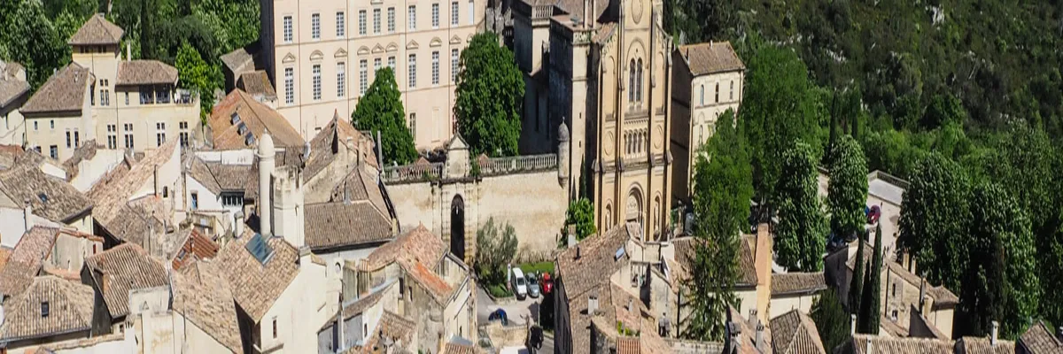 Image Installateur abri de piscine Uzès