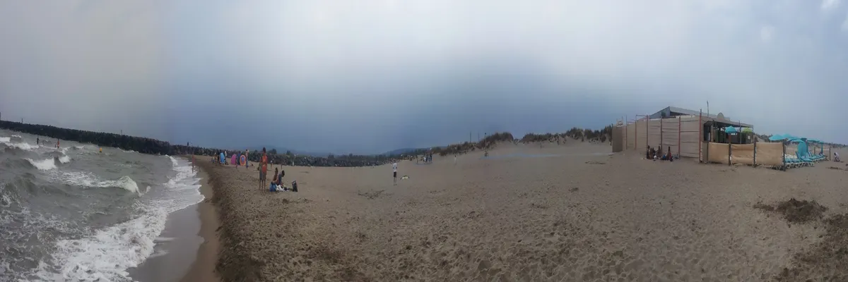 Image Installateur abri de piscine Valras-Plage