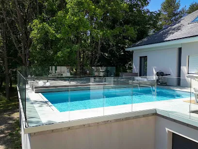 Image de PISCINE PAYSAGE 44 & Piscines Carré Bleu à Nantes et Haute-Goulaine