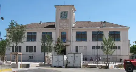 Abri Piscine Prix Installateur abri de piscine Décines-Charpieu