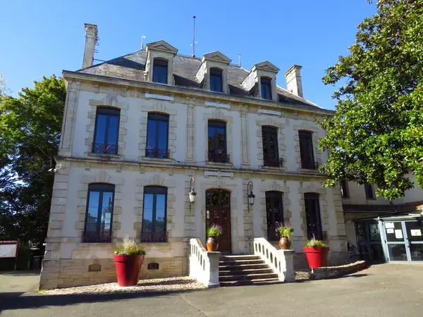 Abri Piscine Prix Installateur abri de piscine La Crèche